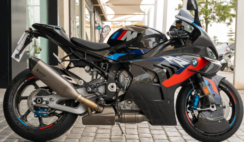 
								BMW M 1000 RR 2024 lleno									
