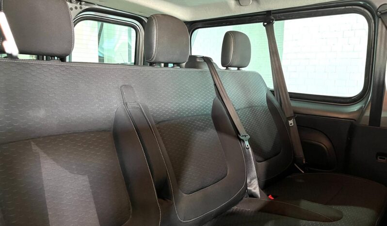 
								OPEL VIVARO FURGON (7) (14-19) 2016 lleno									